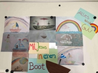 Bild 0 für „Gottes Nähe spüren. Mit Jesus in einem Boot“  - Kommunionkinder haben fleißig gemalt